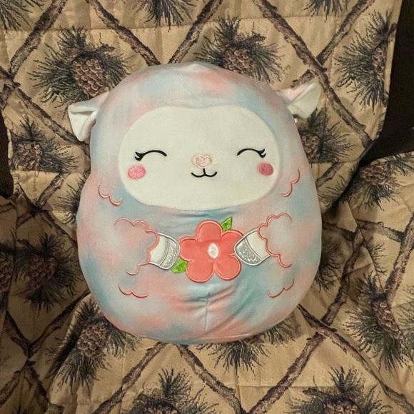 12” Lula the Lamb Squishmallow - Picture 1 of 1